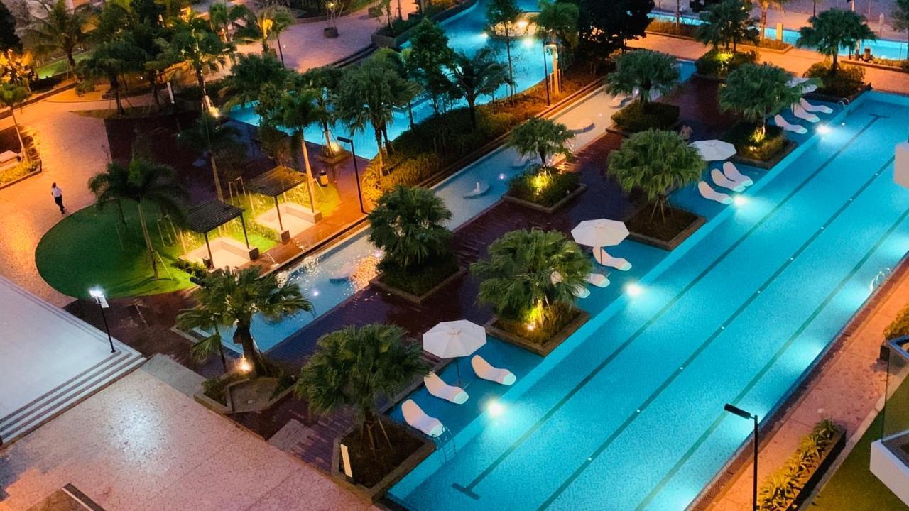 Timurbay Seaview Suite By Guns Studio Kuantan Exterior photo